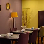 Hotel Vip Executive Saldanha 4*