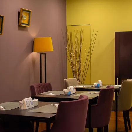 ホテル Vip エグゼクティブ サルダーニャ 4*