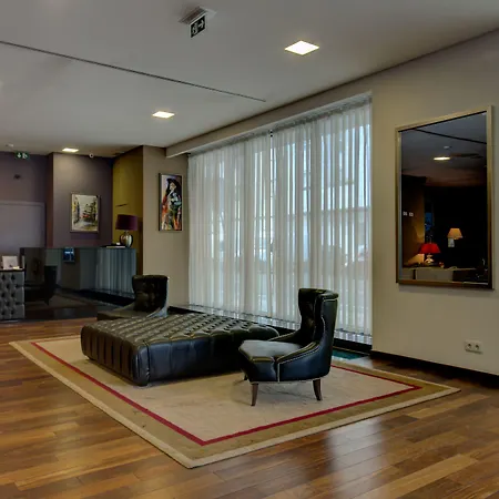 Hotel Vip Executive Saldanha 4*