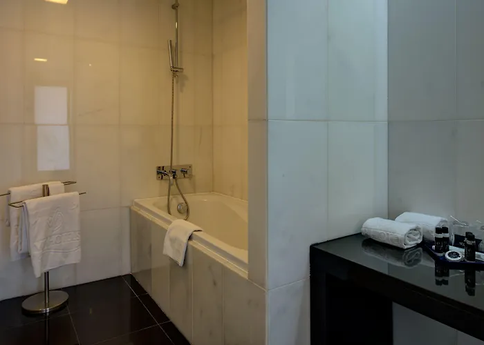 Hotel Vip Executive Saldanha 4*